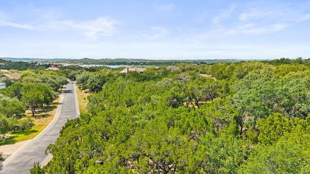 17609 Regatta View DR, Jonestown, TX 78645