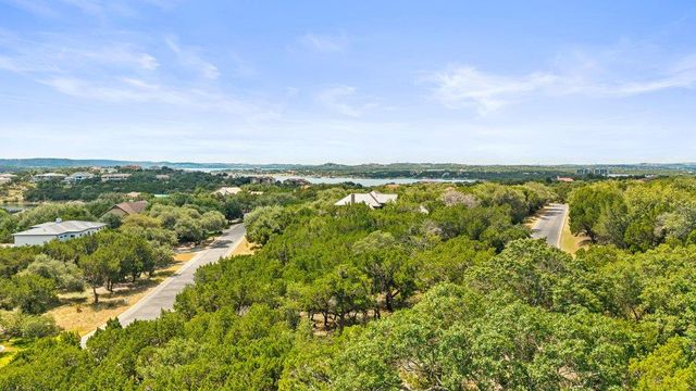 17609 Regatta View DR, Jonestown, TX 78645