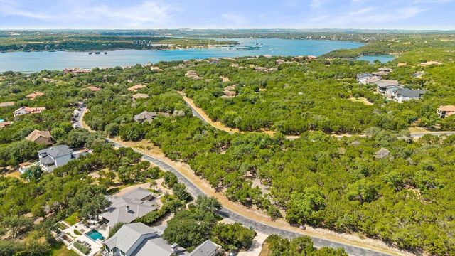 17609 Regatta View DR, Jonestown, TX 78645