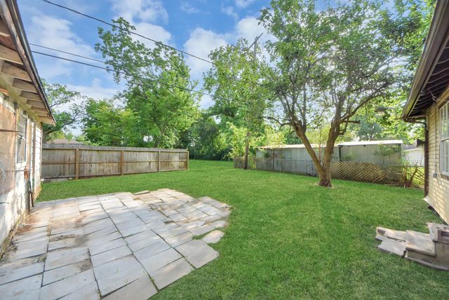 117 E Witcher Lane, Houston, TX 77076