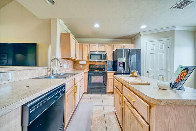 1187 Colt Creek Court, Alvin, TX 77511