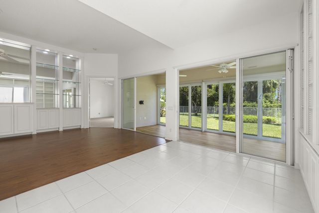 8971 Oldham Way, West Palm Beach, FL 33412