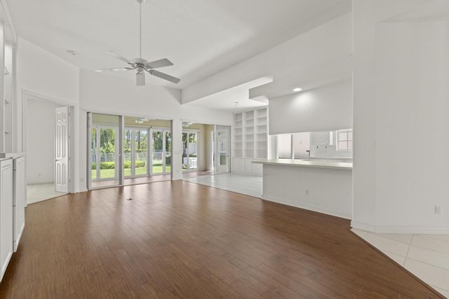 8971 Oldham Way, West Palm Beach, FL 33412