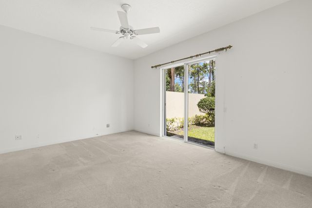 8971 Oldham Way, West Palm Beach, FL 33412
