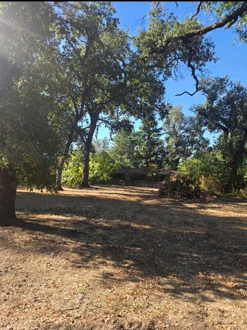 Waverly, Redding, CA 96001