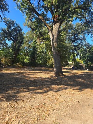 Waverly, Redding, CA 96001