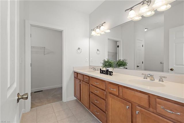 1040 Collection Creek Way, Virginia Beach, VA 23454