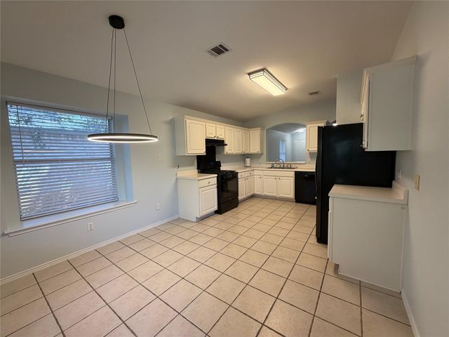 1507 Catalina DR, Leander, TX 78641