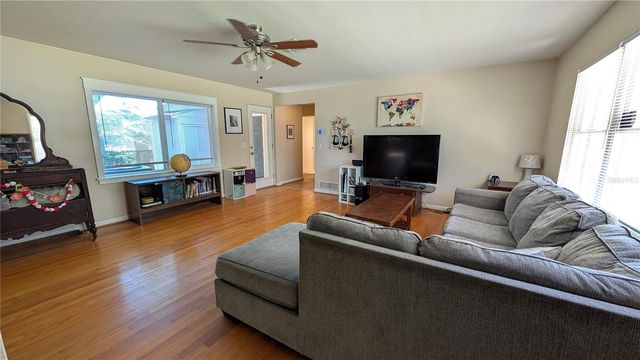 2469 BROADVUE AVENUE, Eustis, FL 32726