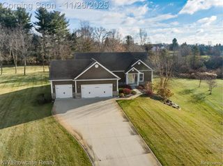 2434 Collendale, Commerce Twp, MI 48382