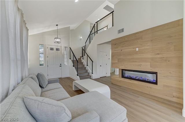 1317 Fox Acres Drive, Las Vegas, NV 89134