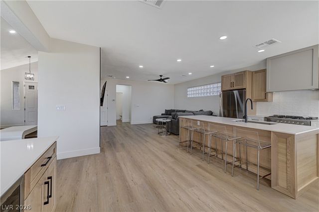 1317 Fox Acres Drive, Las Vegas, NV 89134