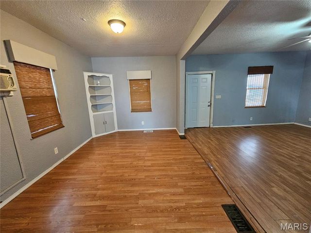 1120 George Street, Chester, IL 62233