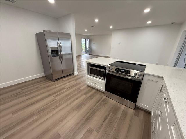 6127 18TH STREET, Zephyrhills, FL 33542