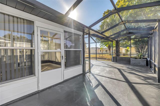 6127 18TH STREET, Zephyrhills, FL 33542