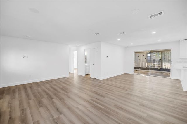 6127 18TH STREET, Zephyrhills, FL 33542