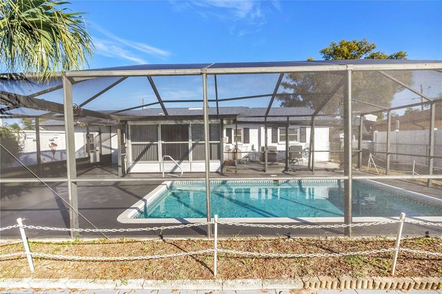 6127 18TH STREET, Zephyrhills, FL 33542