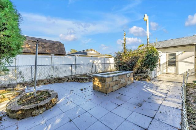 6127 18TH STREET, Zephyrhills, FL 33542