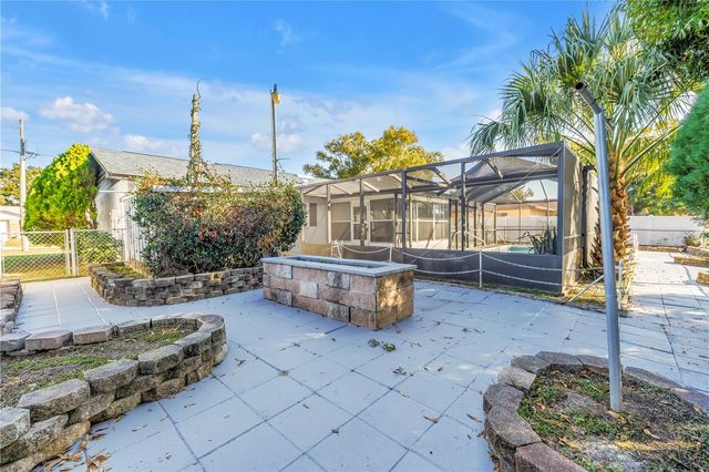 6127 18TH STREET, Zephyrhills, FL 33542