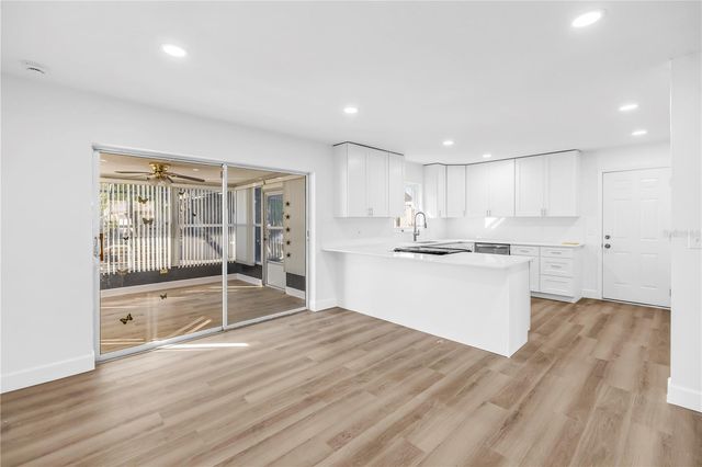 6127 18TH STREET, Zephyrhills, FL 33542