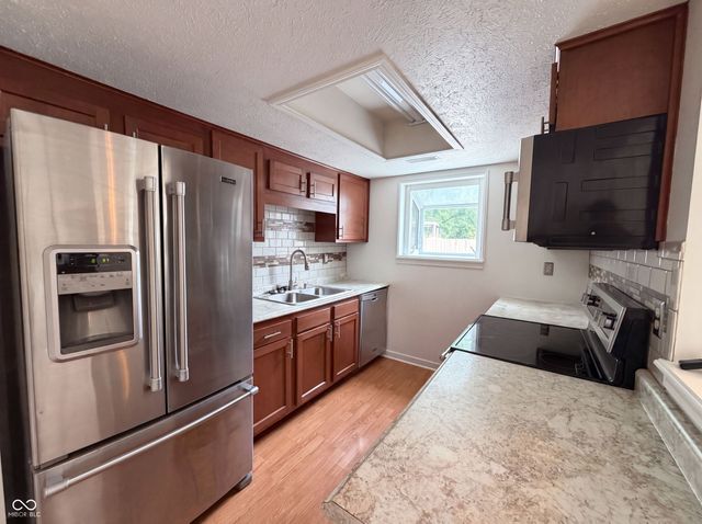 7938 Inverness Drive, Indianapolis, IN 46237