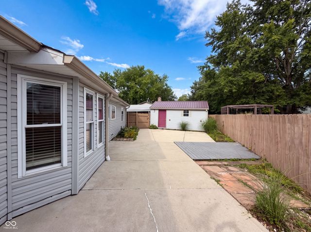 7938 Inverness Drive, Indianapolis, IN 46237