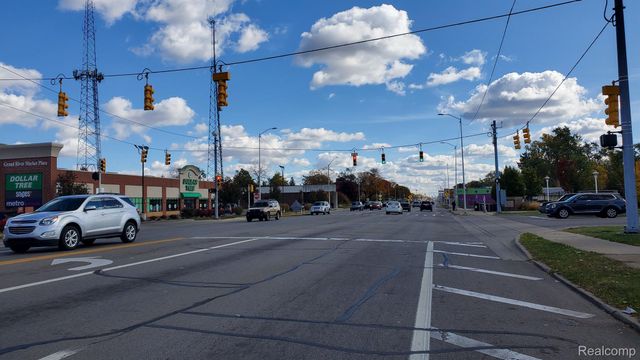 21243 GRAND RIVER Avenue, Detroit, MI 48219