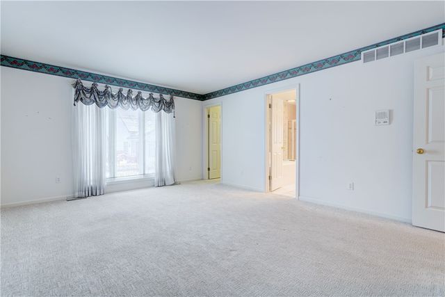 2 Dartmouth Court, Pittsford, NY 14534