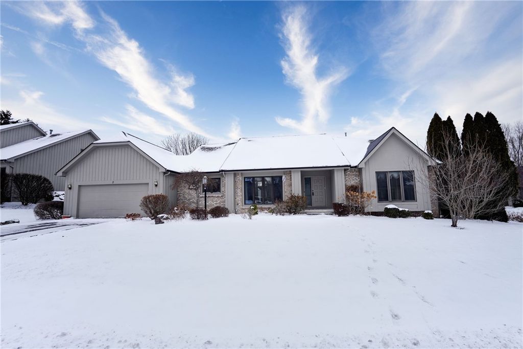 2 Dartmouth Court, Pittsford, NY 14534