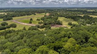 12 Ridgewood Farms Way, Brenham, TX 77833