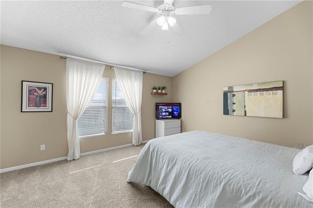 5521 N Fairmount Avenue, Kansas City, MO 64118