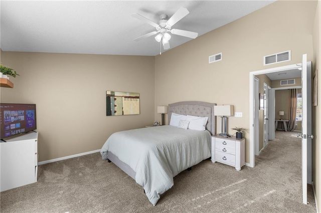 5521 N Fairmount Avenue, Kansas City, MO 64118