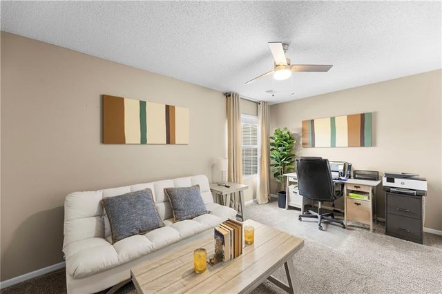 5521 N Fairmount Avenue, Kansas City, MO 64118