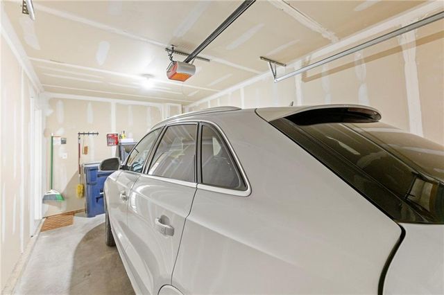 5521 N Fairmount Avenue, Kansas City, MO 64118