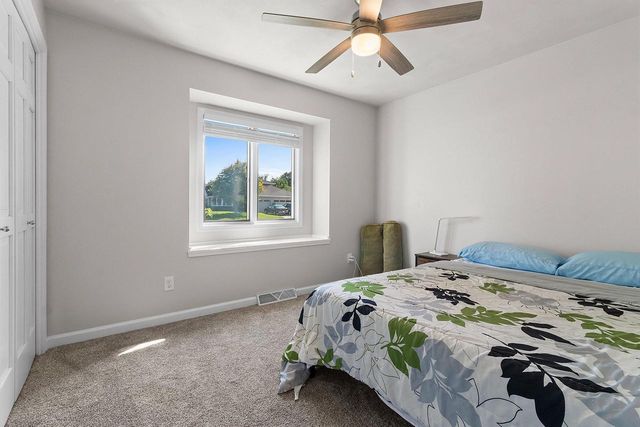 3529 N CHAPPELL DRIVE, Appleton, WI 54914
