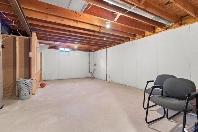 3529 N CHAPPELL DRIVE, Appleton, WI 54914