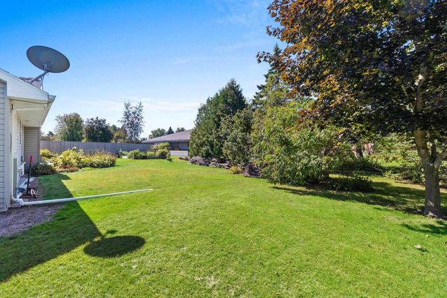 3529 N CHAPPELL DRIVE, Appleton, WI 54914