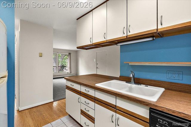 3211 Benjamin Avenue 13, Royal Oak, MI 48073