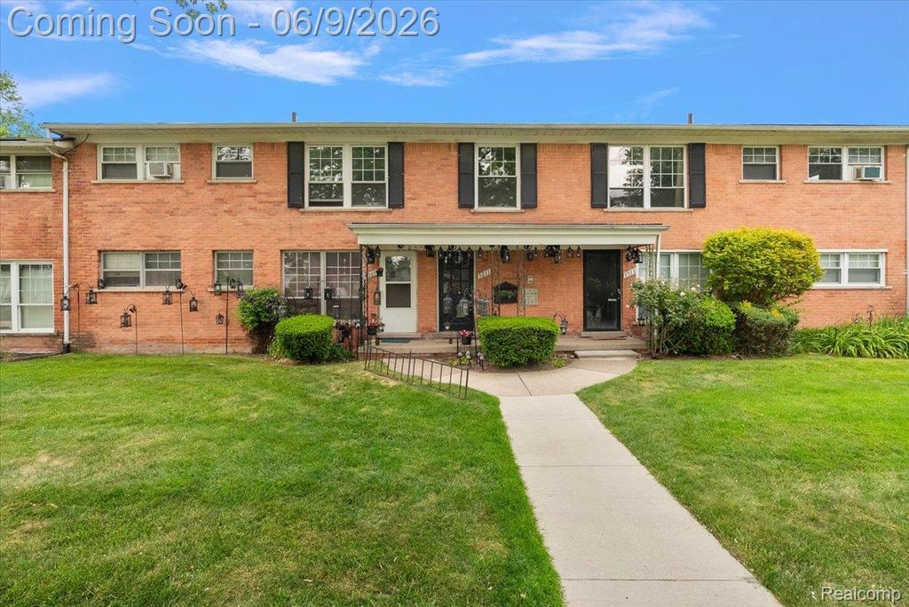 3211 Benjamin Avenue 13, Royal Oak, MI 48073
