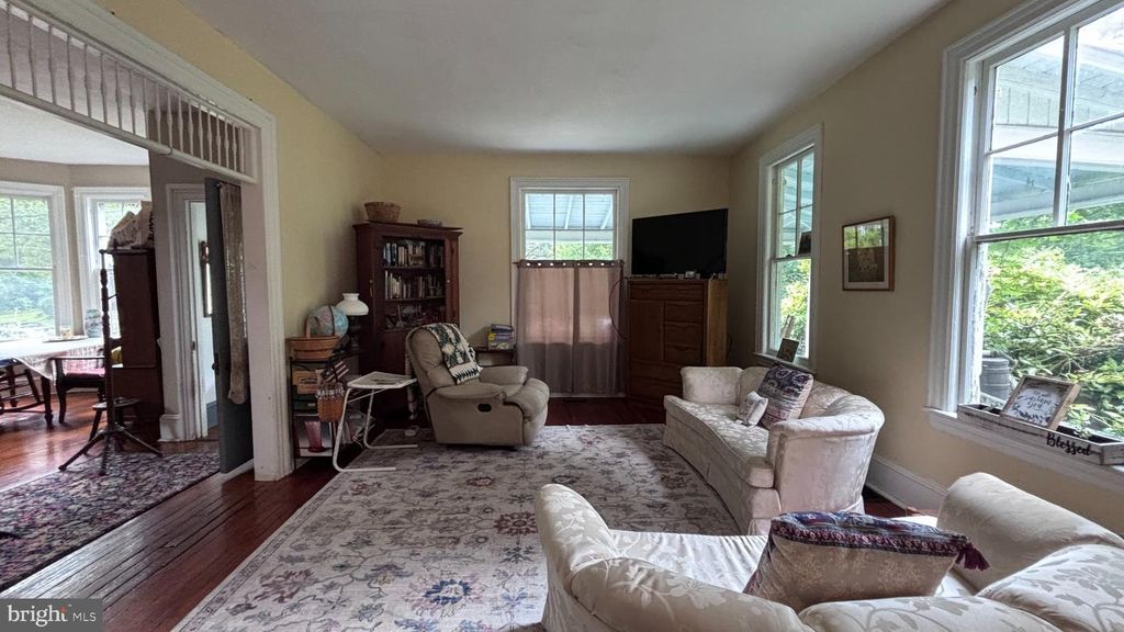 102 MAIN ST, RIVERTON, NJ 08077 — photo 2