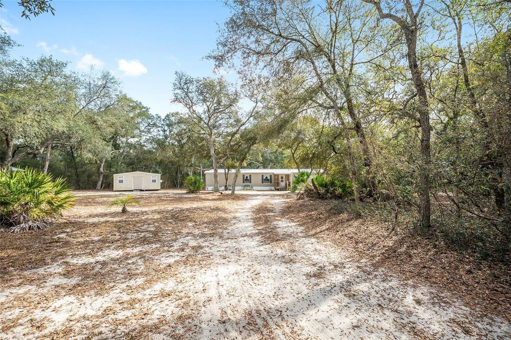 Image 47 of property listing at 161 HALL ROAD, Melrose, FL 32666