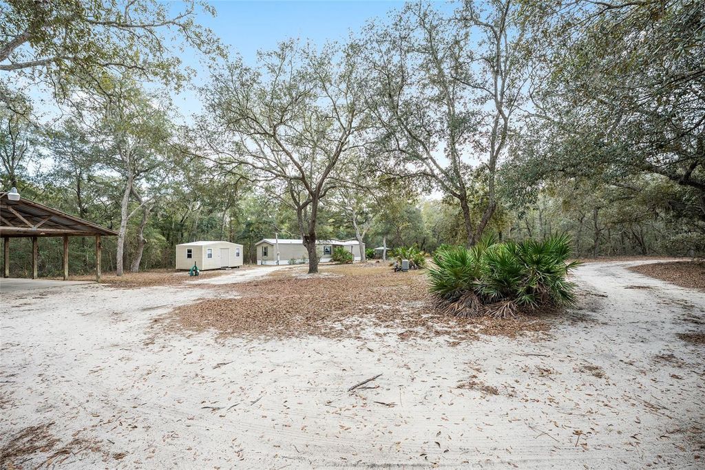 Image 49 of property listing at 161 HALL ROAD, Melrose, FL 32666
