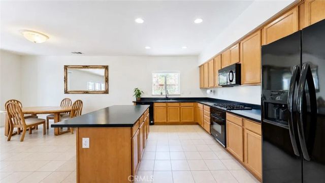 41630 Port, Palmdale, CA 93551