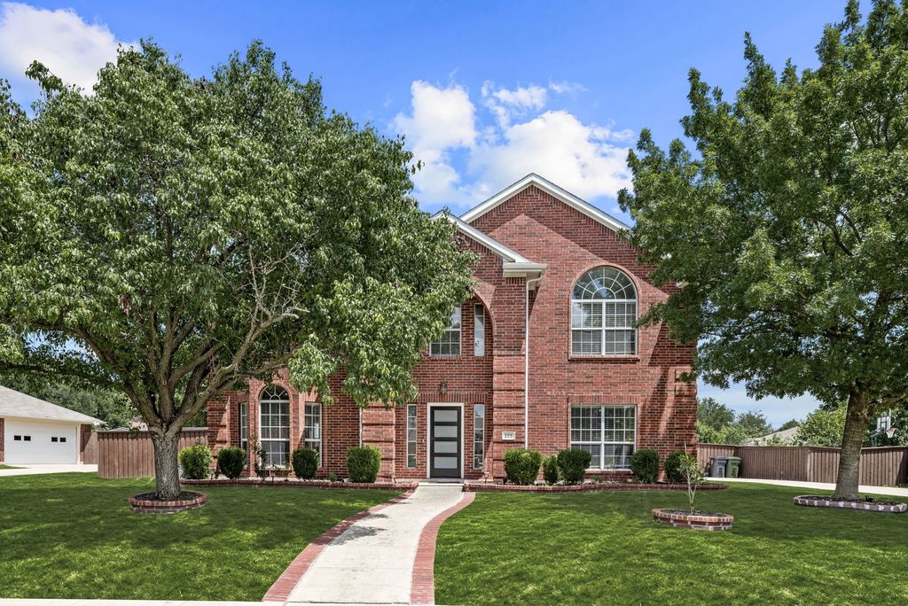 325 Fountain Drive, Murphy, TX 75094