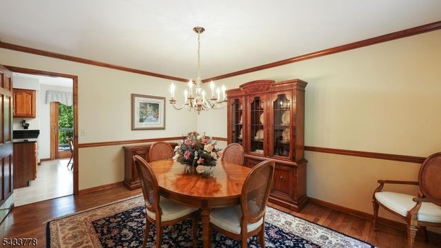 6 Deerwood Trl, Warren Twp., NJ 07059