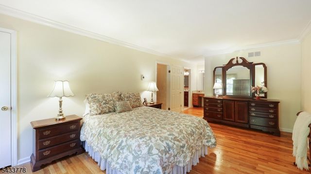 6 Deerwood Trl, Warren Twp., NJ 07059