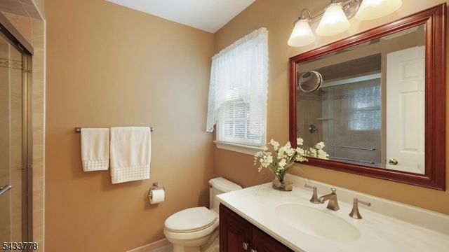 6 Deerwood Trl, Warren Twp., NJ 07059