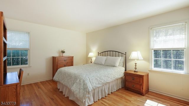 6 Deerwood Trl, Warren Twp., NJ 07059