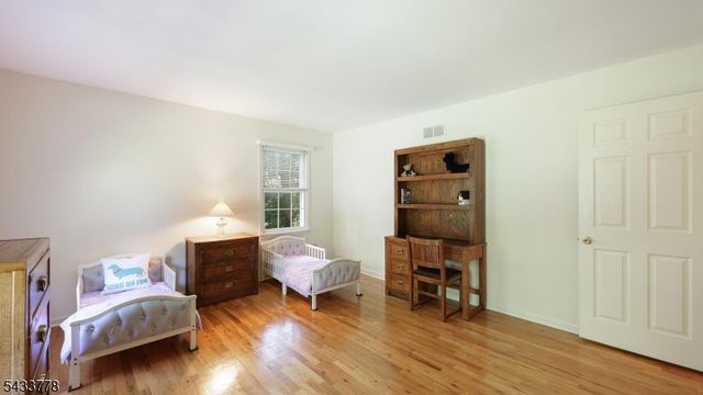 6 Deerwood Trl, Warren Twp., NJ 07059