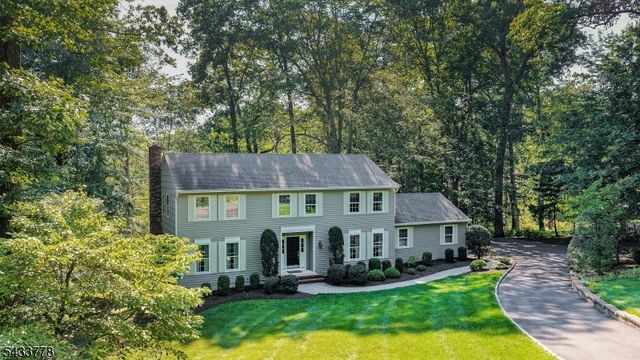 6 Deerwood Trl, Warren Twp., NJ 07059